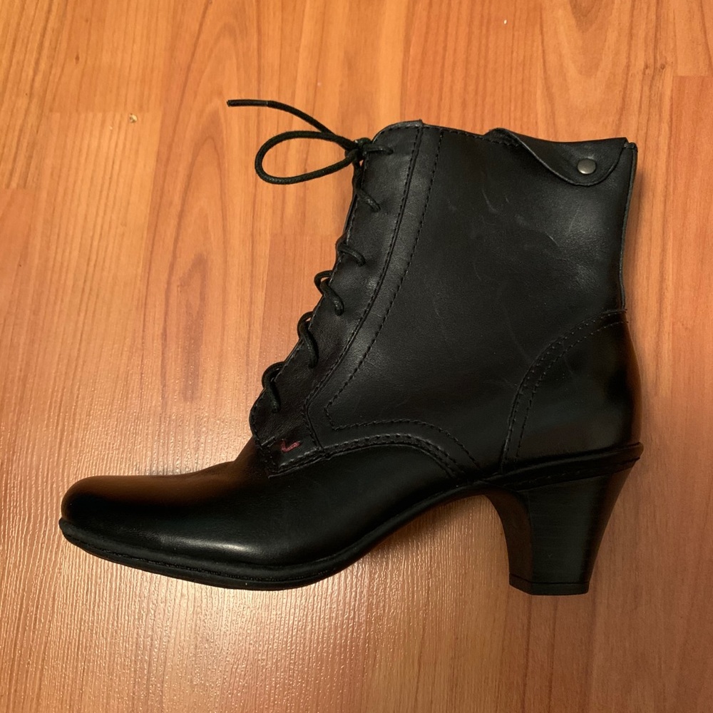 New Rockport Boots